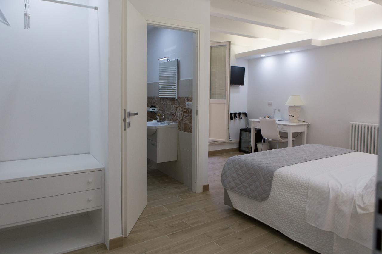 Vento Di Sicilia Bed & Breakfast Syracuse Exterior photo